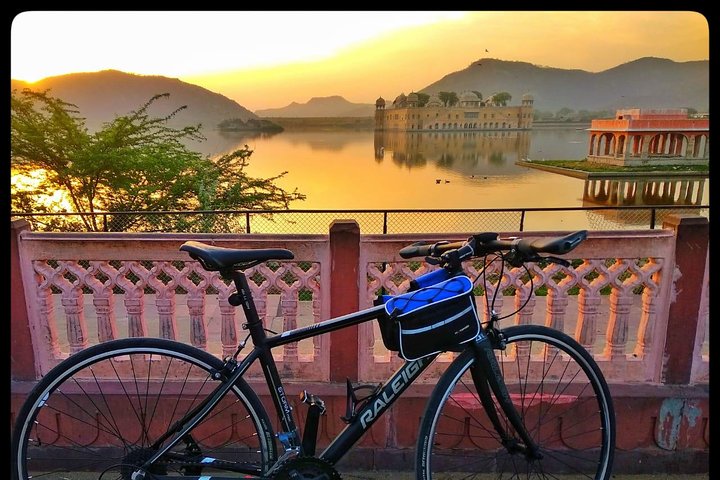 cycling tour jaipur-roaming-jack